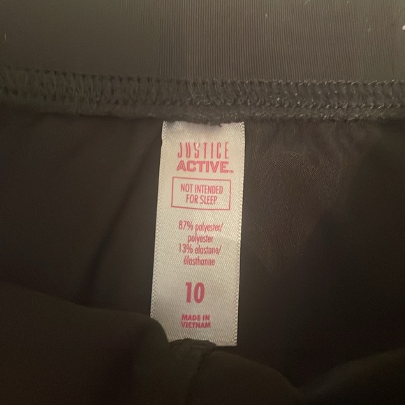 Under Armour shorts & freebies - Picture 8 of 8